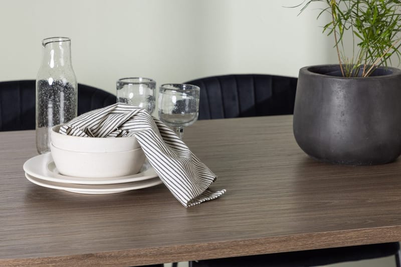 Oval matgrupp Venture Home Svart Natur 4st - Møbler - Borde - Spisebordssæt