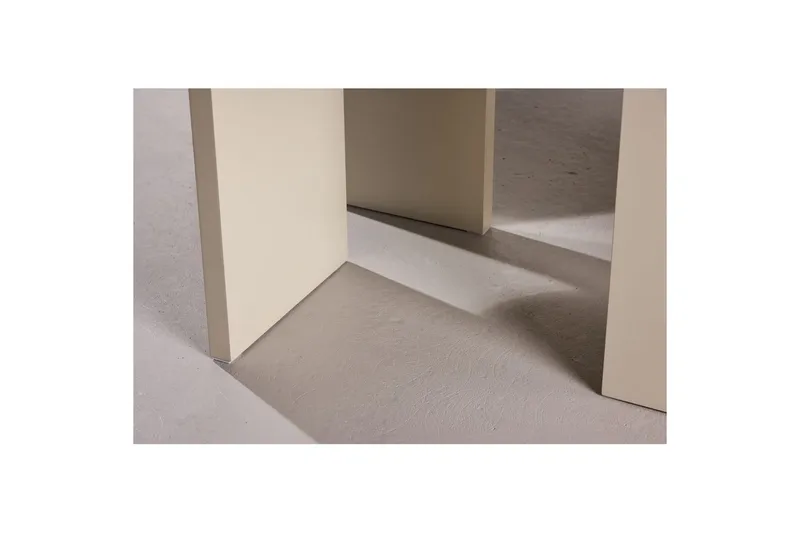 Oval spisebord Flower - Møbler - Borde - Spisebord og køkkenbord