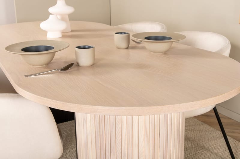 Oval spisegruppe Venture Home Bianca, Berit - Møbler - Borde - Spisebordssæt
