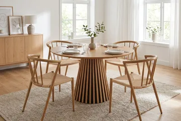 Peyra Spisebordssæt rundt 110 cm eg med 4 Winston spisebordsstole - Eg - Møbler - Borde - Spisebordssæt