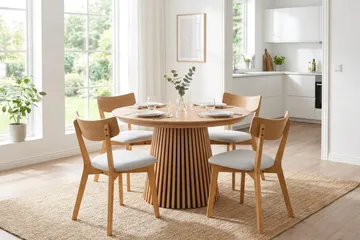 Peyra spisegruppe, udtrækkelig og rund 120-220 cm i eg med 4 Amelia spisebordsstole med hynde - Eg/beige - Møbler - Borde - Spisebordssæt