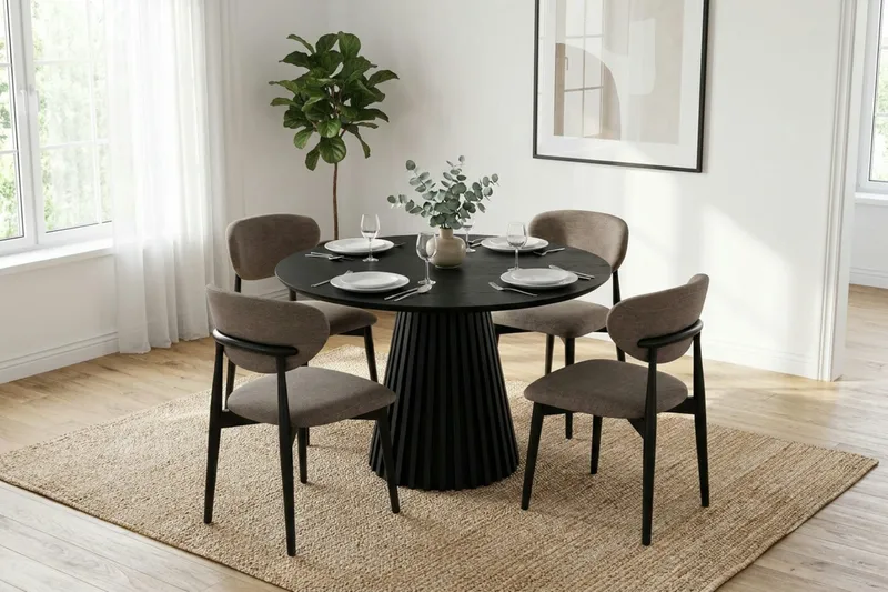 Peyra spisegruppe rund 110 cm sort med 4 Molly spisestole - Sort - Møbler - Borde - Spisebordssæt