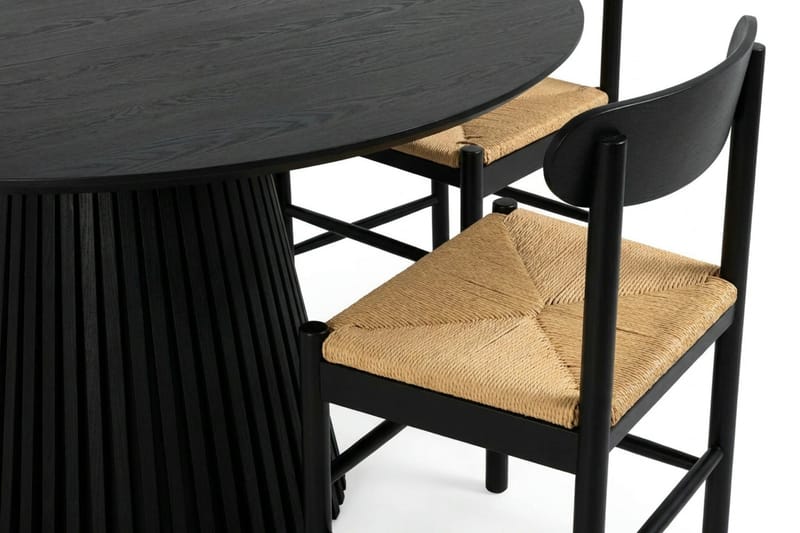 Peyra spisegruppe rund 130 cm sort med 6 Malte spisestole - Møbler - Borde - Spisebordssæt