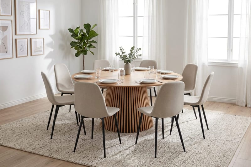 Peyra spisegruppe rund 180 cm eg med 8 Nibe-spisestole - Eg - Møbler - Borde - Spisebordssæt