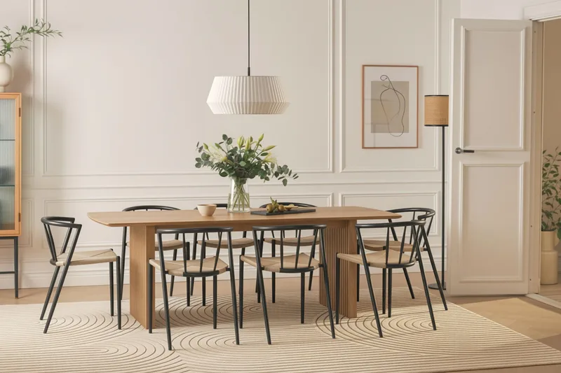 Richeto Spisebord 240 cm med 8 Winston Spisestole - Naturlig finish / Beige / Metalben Sort - Møbler - Borde - Spisebordssæt