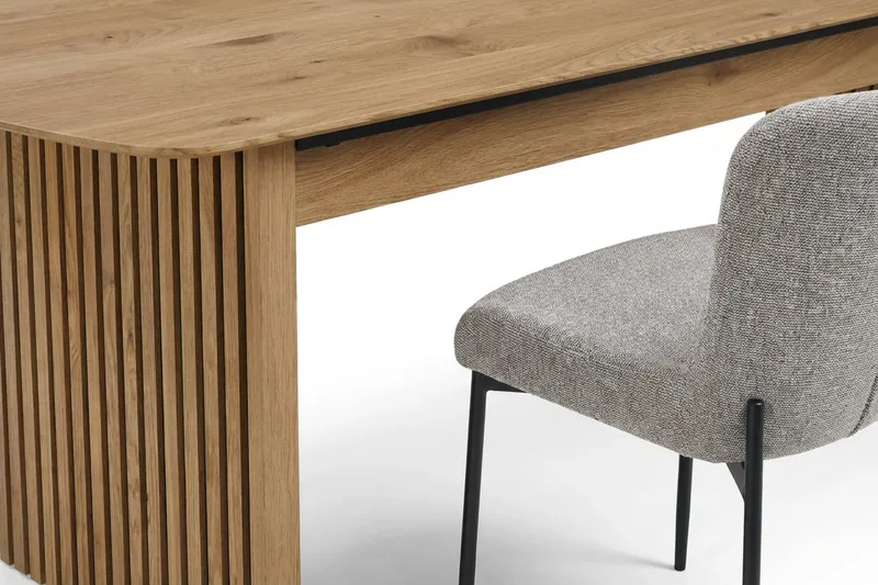 Richeto Spisegruppe Eg 210 cm med 6 Elsie Spisestole - Eg/Lysegrå - Møbler - Borde - Spisebordssæt