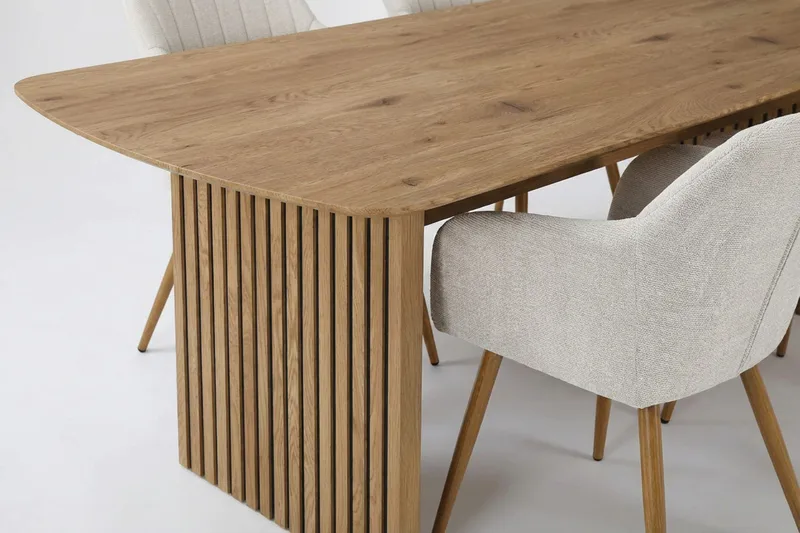 Richeto Spisegruppe Eg 210 cm med 6 Filippa spisestole - Eg/Hvid - Møbler - Borde - Spisebordssæt