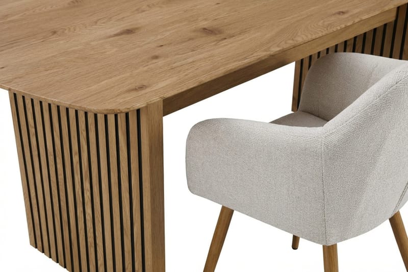 Richeto Spisegruppe Eg 240 cm med 6 Filippa spisestole - Eg/Hvid - Møbler - Borde - Spisebordssæt