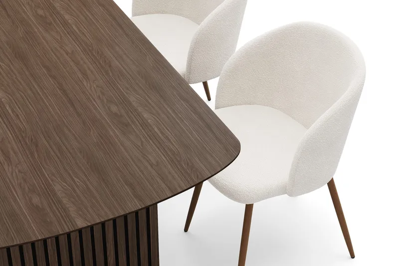 Richeto spisegruppe med 4 Greya spisebordsstole med armlæn - Røget Eg/Hvid bouclé - Møbler - Borde - Spisebordssæt