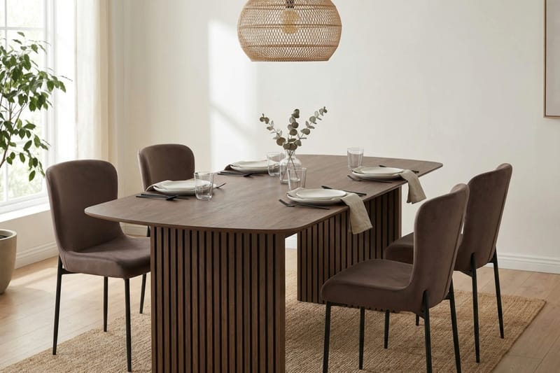 Richeto Spisegruppe Røget Eg 180 cm med 4 Elsie Spisestole - Røget eg/Brun - Møbler - Borde - Spisebordssæt