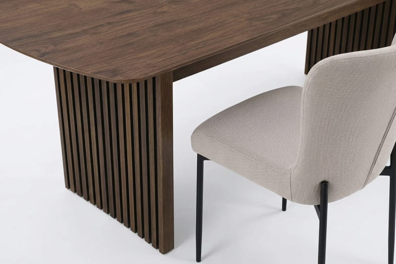 Richeto Spisegruppe Røget Eg 210 cm med 6 Elsie Spisestole - Røget eg/Beige - Møbler - Borde - Spisebordssæt