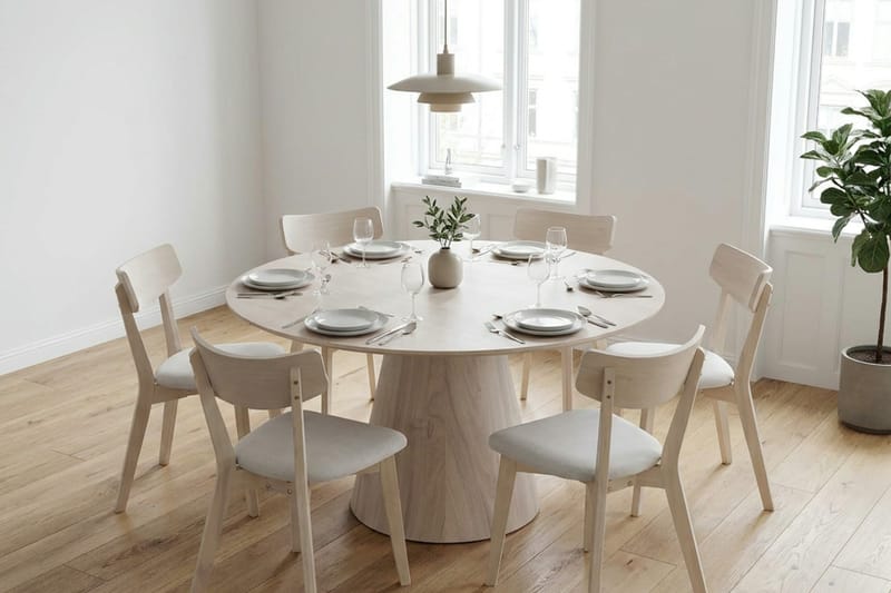 Siena spisegruppe 130 cm rund hvidlaseret med 6 Amelia spisestole med hynde - Hvidlaseret/Beige - Møbler - Borde - Spisebordssæt