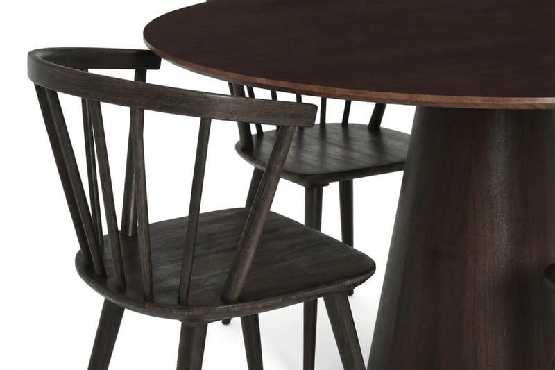 Siena spisegruppe rund 110 cm røget eg med 4 Tyrö spisestole - Røget eg - Møbler - Borde - Spisebordssæt