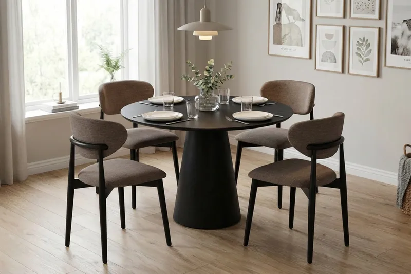 Siena spisegruppe rund 110 cm sort med 4 Molly spisestole - Sortbejdset eg - Møbler - Borde - Spisebordssæt