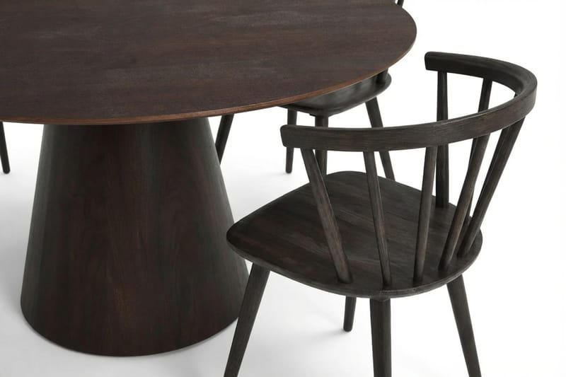 Siena spisegruppe rund 150 cm Røget eg med 6 Tyrö spisestole - Røget eg - Møbler - Borde - Spisebordssæt