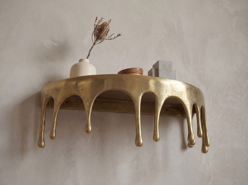 Grelan væghylde 35 cm i aluminium med dråbedesign - guld - Møbler - Borde - Sofabord - Kistebord