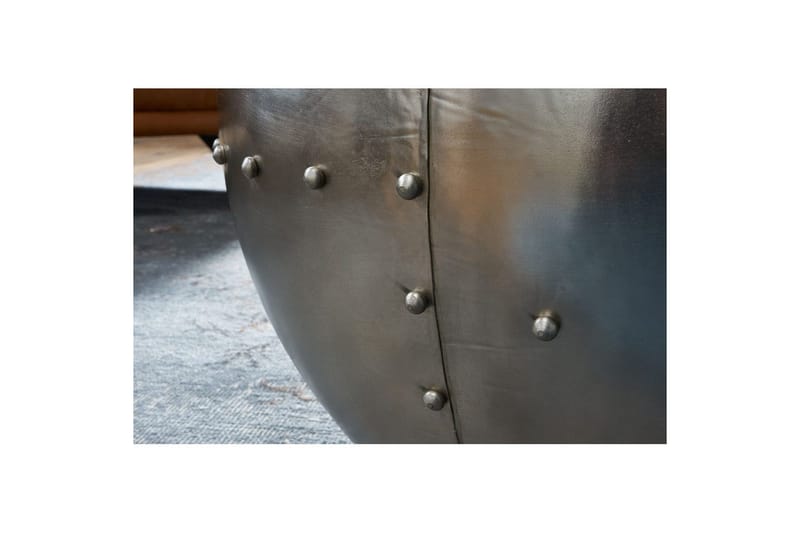 Sofabord Wohnling Massivt træ 60 cm Industriel nitteopbevaringsplads - Møbler - Borde - Sofabord