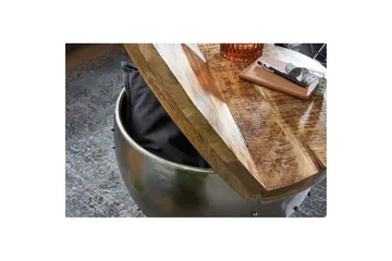 Sofabord Wohnling Massivt træ 60 cm Industriel nitteopbevaringsplads - Møbler - Borde - Sofabord