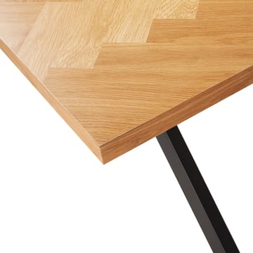 Spisebord HOME4YOU Rowan 200x90x75 cm Sildebensmønster i eg - eg - Møbler - Borde - Spisebord og køkkenbord