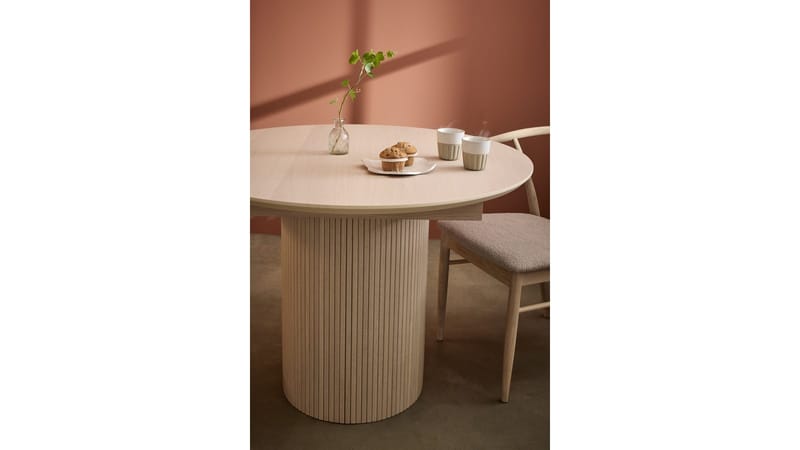 Spisebord Odmark 105 cm - Hvidpigmenteret Eg - Møbler - Borde - Spisebord og køkkenbord