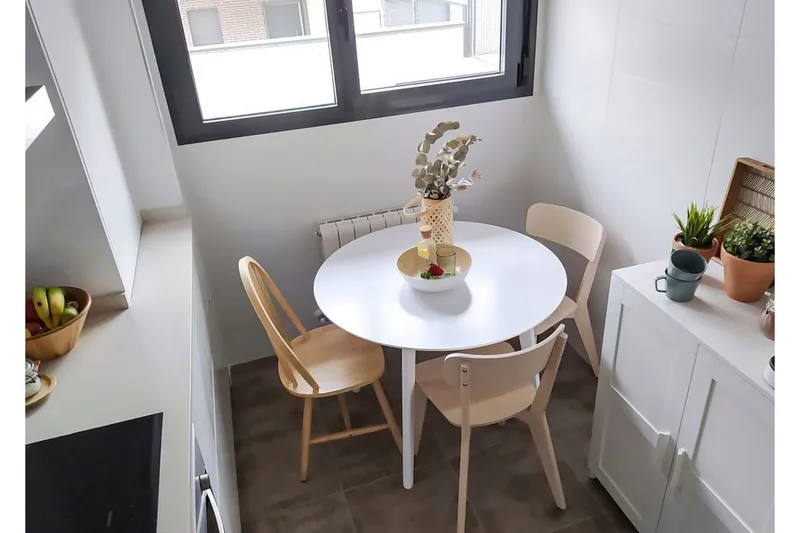 Emeroo Rundt Spisebord 100 cm - Hvid - Møbler - Borde - Spisebord og køkkenbord