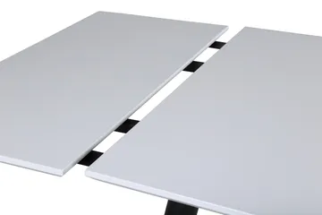 Jimmy Udvideligtt Spisebord 150 cm - Hvit/Svart - Møbler - Borde - Spisebord og køkkenbord