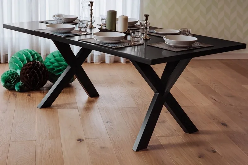 Lisala Spisebord 180 cm - Sort - Møbler - Borde - Spisebord og køkkenbord