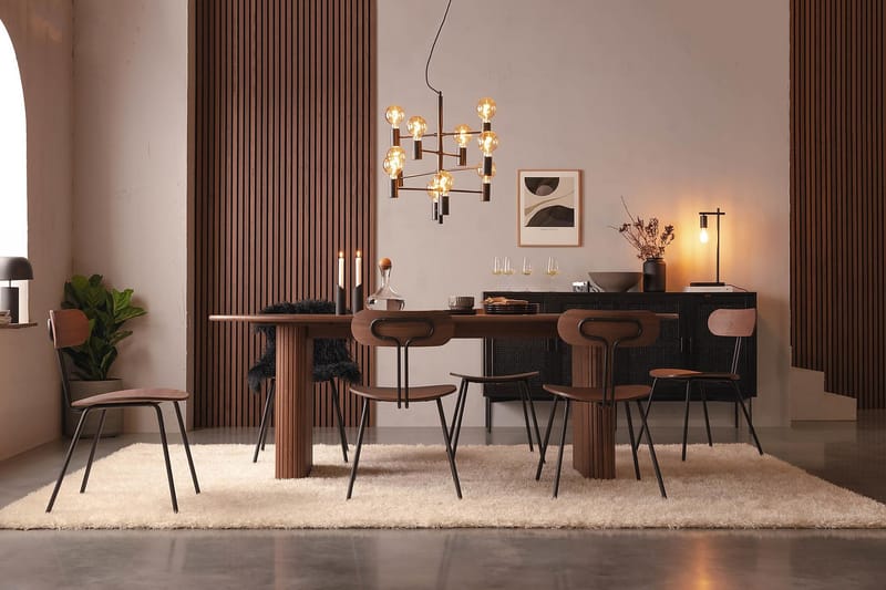 Noira Ovalt Spisebord Valnød 220 cm Ribbet - Brun - Møbler - Borde - Spisebord og køkkenbord