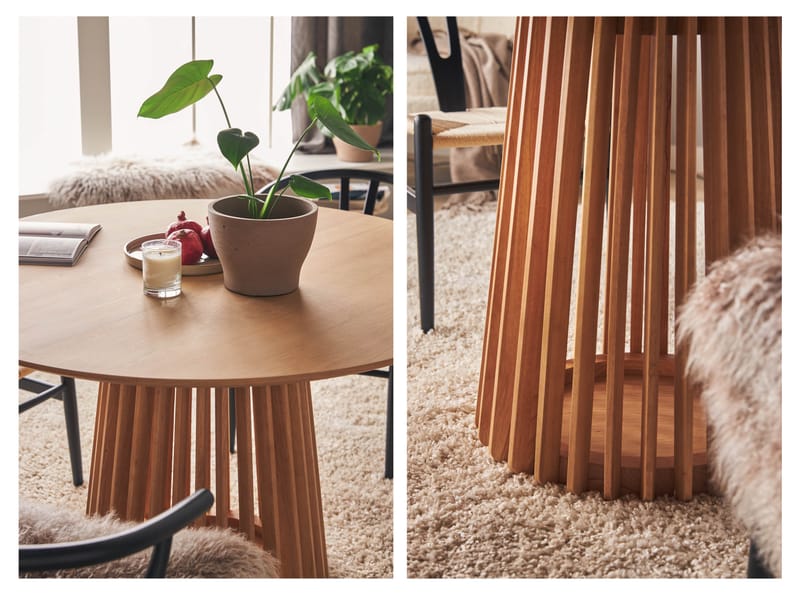 Peyra Spisebord 120  cm Rundt Eg - Natur - Møbler - Borde - Spisebord og køkkenbord