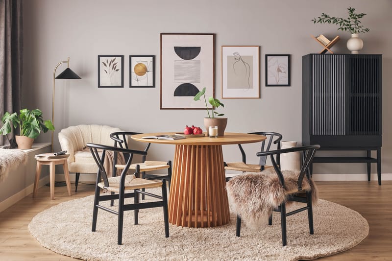 Peyra Spisebord 120  cm Rundt Eg - Natur - Møbler - Borde - Spisebord og køkkenbord