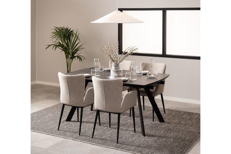 Renuka Spisebord 240x97 cm - Sort - Møbler - Borde - Spisebord og køkkenbord