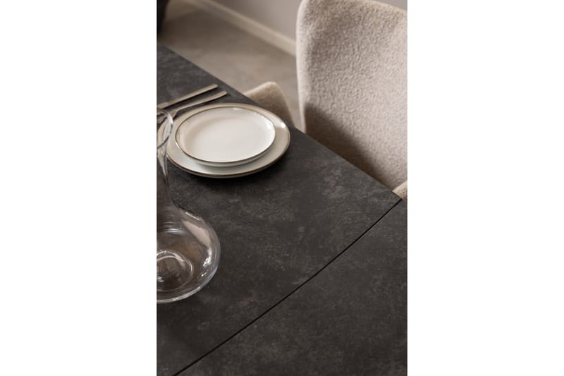 Renuka Spisebord 240x97 cm - Sort - Møbler - Borde - Spisebord og køkkenbord