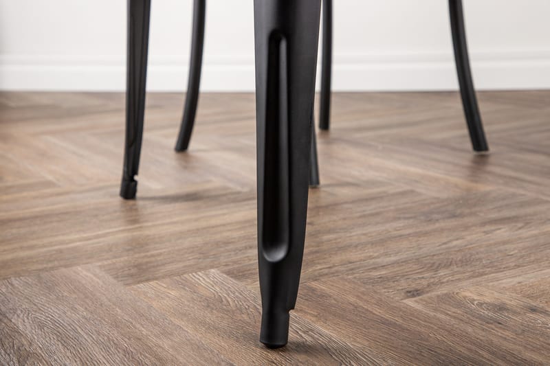 Spisebord Venture Home Tempe spisebord 140 cm Walnut - Møbler - Borde - Spisebord og køkkenbord