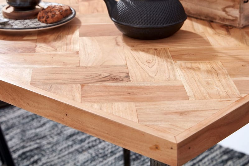Synia Lille Kvadratisk Spisebord 80 cm i Massivt Træ med Eg- og Metaludseende - Beige - Møbler - Borde - Spisebord og køkkenbord