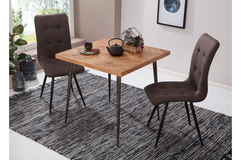 Synia Lille Kvadratisk Spisebord 80 cm i Massivt Træ med Eg- og Metaludseende - Beige - Møbler - Borde - Spisebord og køkkenbord