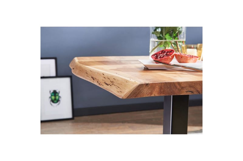 Spisebord Wohnling Trækant massivt træ med massiv metalben industriel - Møbler - Borde - Spisebord og køkkenbord