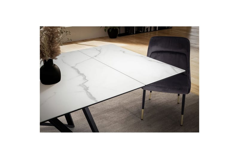 Spisebord Wohnling Udvidelig 180-260 cm keramisk skrå metal hårnål bordben Sort, Marmormedhvid - Sort, Marmormedhvid - Møbler - Borde - Spisebord og køkkenbord