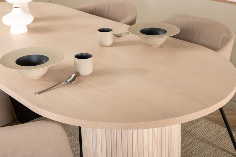 Biana Spisebordssæt 200 cm Oval inkl 4 Berita Stole - Beige/Sort - Møbler - Borde - Spisebordssæt