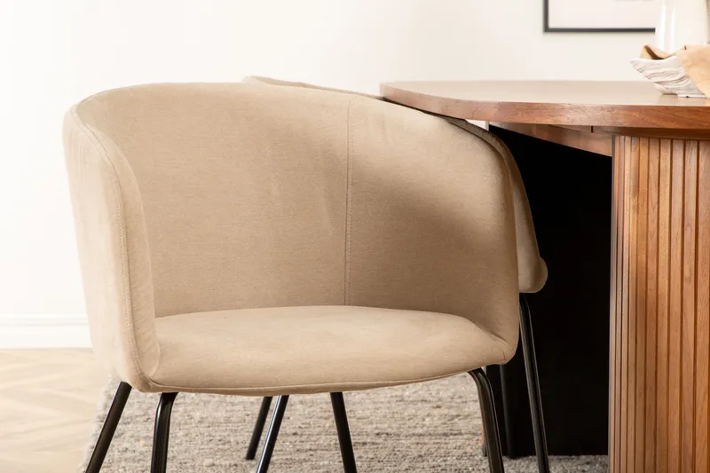 Biana Spisebordssæt 200 cm Oval inkl 4 Berita Stole - Valnød/Beige/Sort - Møbler - Borde - Spisebordssæt