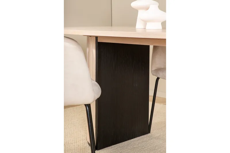 Biana Spisebordssæt 200 cm Oval inkl 4 Berita Velourstole - Beige/Sort - Møbler - Borde - Spisebordssæt