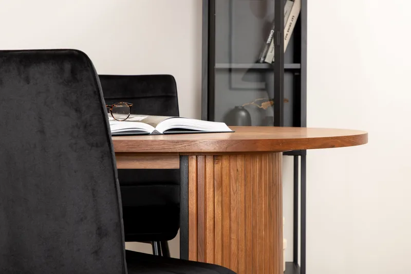 Biana Spisebordssæt 200 cm Oval inkl 4 Robin Velourstole - Valnødsbrun/Sort - Møbler - Borde - Spisebordssæt