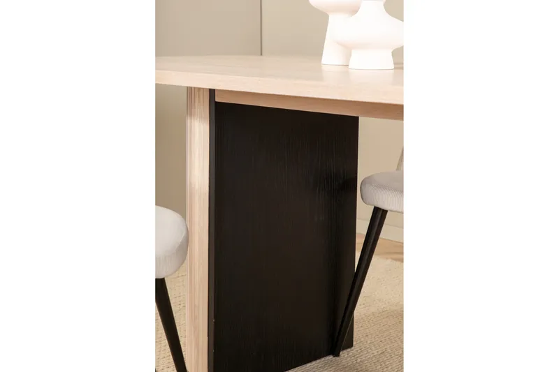 Biana Spisebordssæt 200 cm Oval inkl 4 Valera Manchesterstol - Beige/Sort/Beige - Møbler - Borde - Spisebordssæt