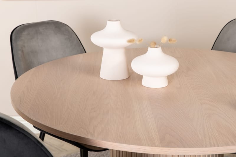 Bianca rundt spisebord med 4 Emma Spisebordsstol - Møbler - Borde - Spisebordssæt