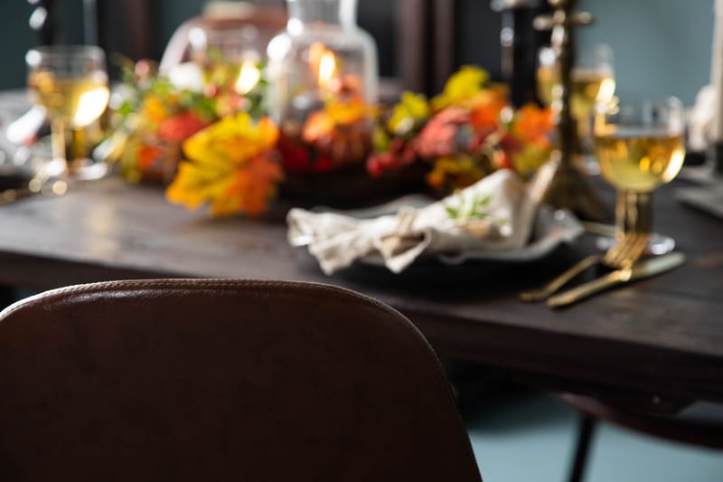 Dijon Spisebord 160 cm 4 Dining  chair, brown pu - Møbler - Borde - Spisebordssæt