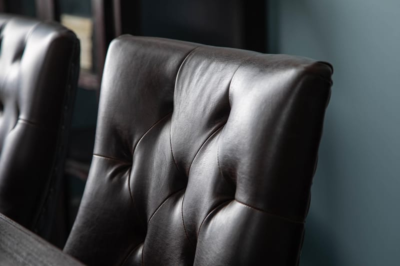 Dijon Spisegruppe 200 cm Rektangulært udtrækkeligt bord med 6 Stole - Vintage Træ / Brun PU - Møbler - Borde - Spisebordssæt