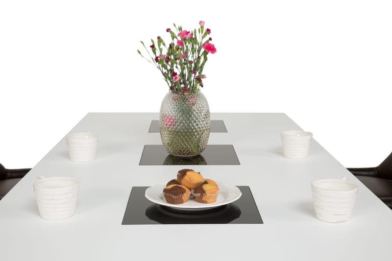 Jasmin Spisebordssæt med 6 stk Tuva Stole - Hvid/Brun Vintage - Møbler - Borde - Spisebordssæt