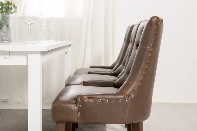 Jasmin Spisebordssæt med 6 stk Tuva Stole - Hvid/Brun Vintage - Møbler - Borde - Spisebordssæt