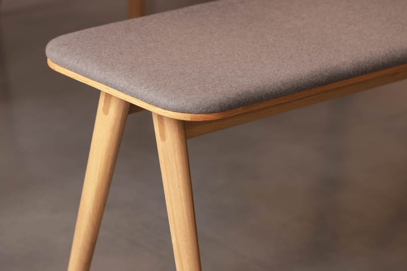 Jerup Spisebord 220 cm inkl 4 Stole + Bænk - Natur/Grå - Spisebordssæt