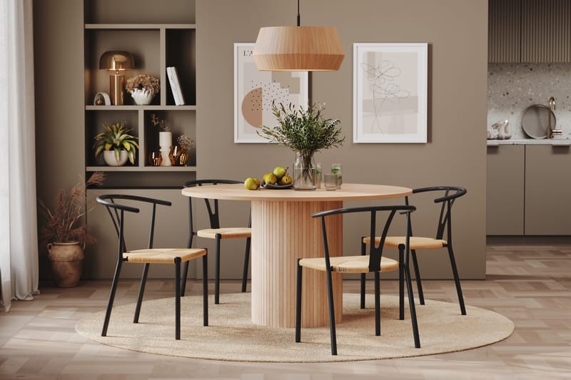 Kopparbo Spisebordssæt 130 cm Rund inkl 4 Elysia Stole - Beige / Sort - Møbler - Borde - Spisebordssæt