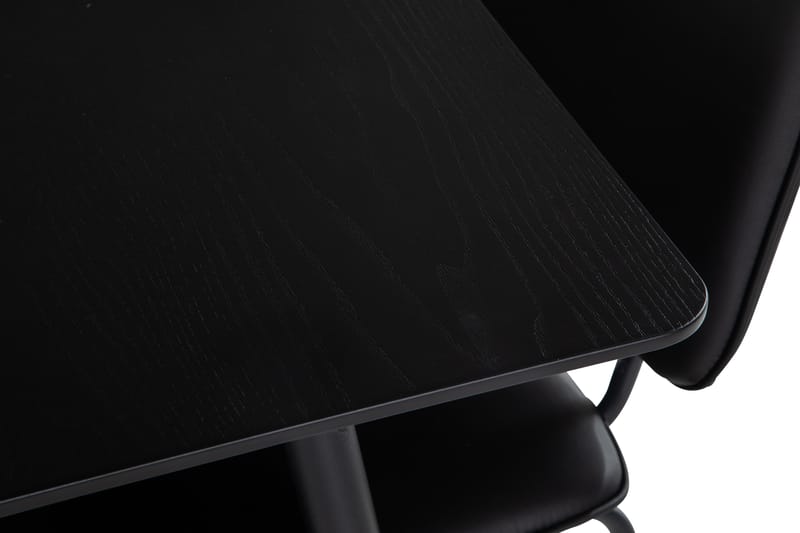 Lilo Spisebord 140 cm med 4 Idril Spisebordsstole - Spisebordssæt